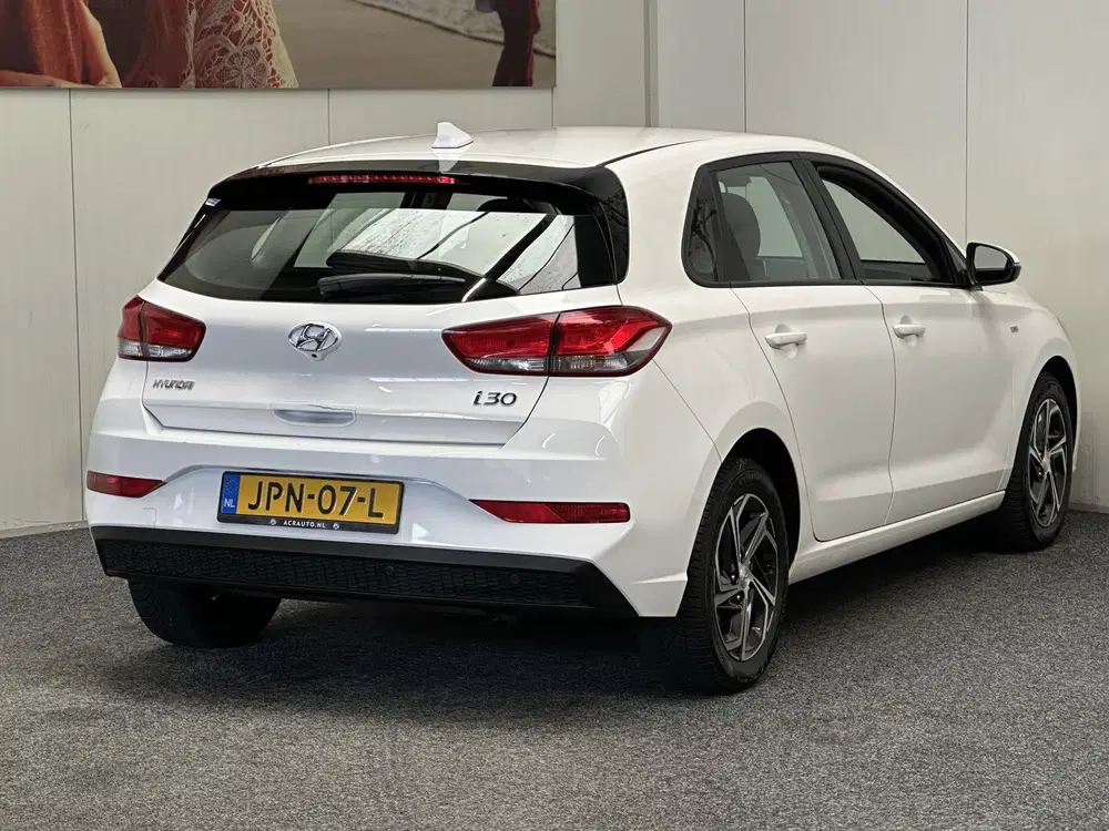 Hyundai i30 1.0 T-GDi MHEV COMFORT AUTOMAAT CRUISE CON uit 2023, foto 8