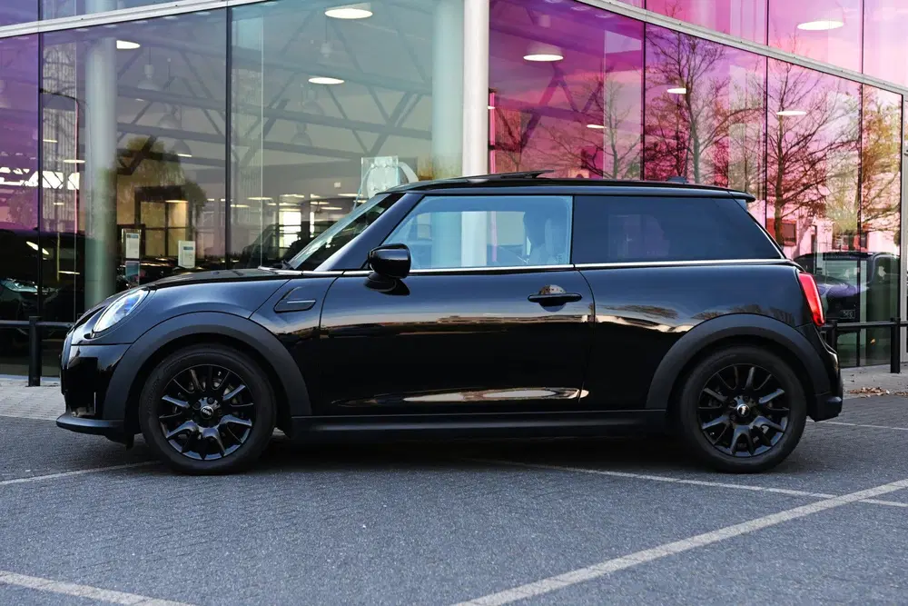 Mini Hatchback One Classic uit 2022, foto 5