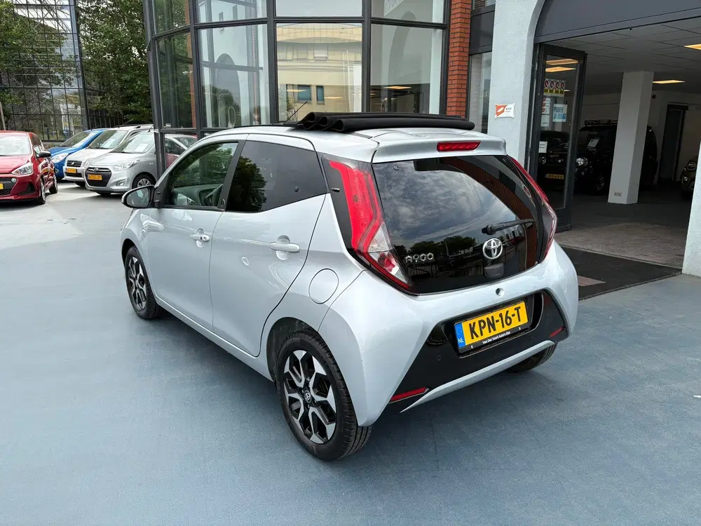 Toyota Aygo 1.0 VVT-i x-joy OPENDAK AUTOMAAT AIRCO uit 2021, foto 3