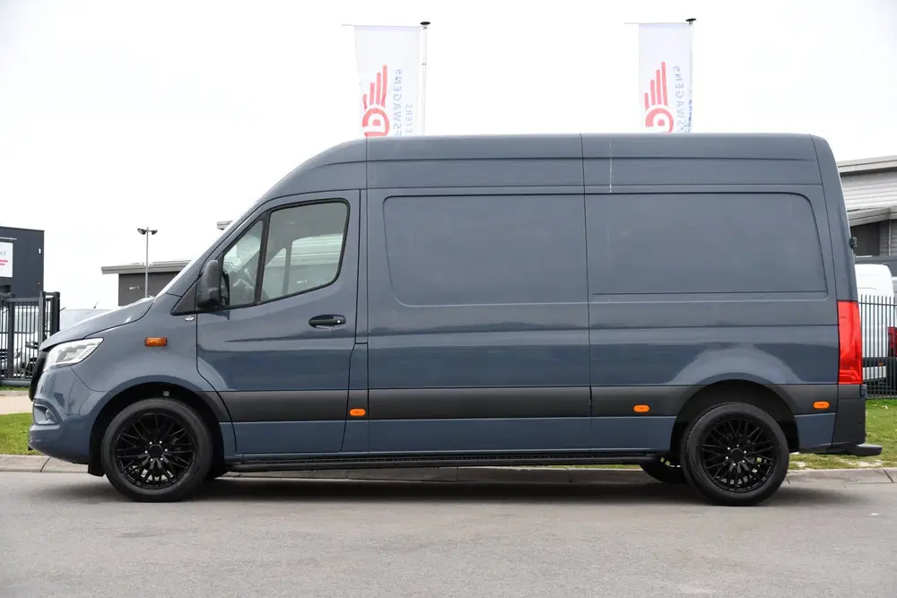 Mercedes-Benz Sprinter 315 1.9 CDI L2H2 AMG Edition Adaptiev uit 2022, foto 10