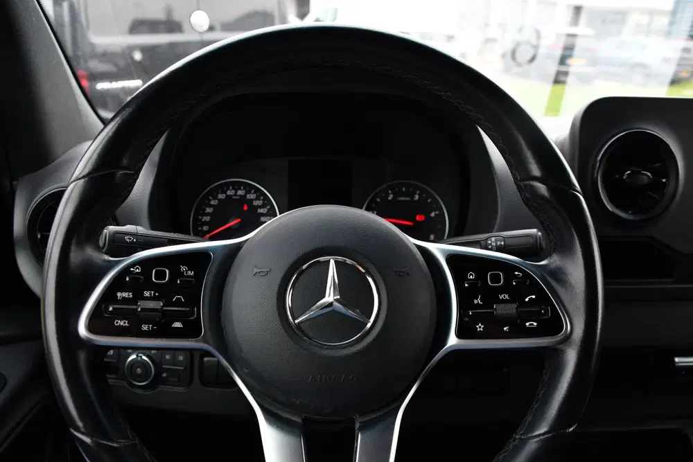 Mercedes-Benz Sprinter 315 1.9 CDI L2H2 AMG Edition Adaptiev uit 2022, foto 15
