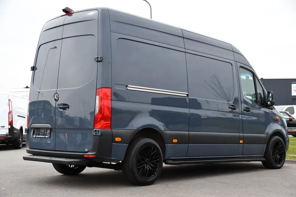 Mercedes-Benz Sprinter 315 1.9 CDI L2H2 AMG Edition Adaptiev uit 2022, foto 5