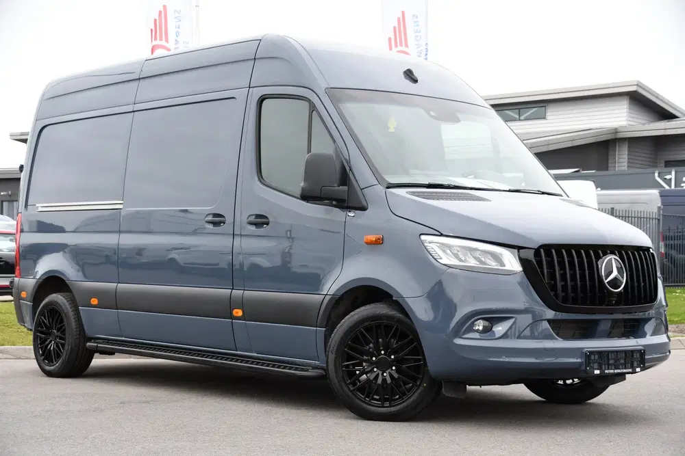 Mercedes-Benz Sprinter 315 1.9 CDI L2H2 AMG Edition Adaptiev uit 2022, foto 6