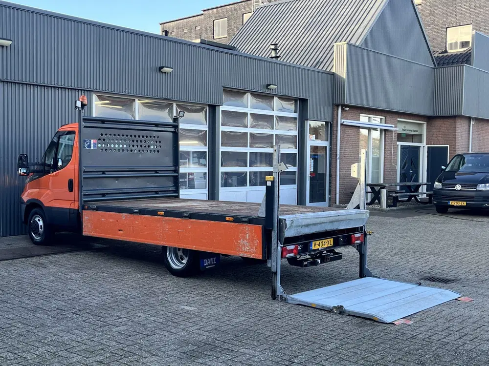 Iveco Daily 35C14 2.3 375 Laadklep 500kg Trekhaak 3500 uit 2019, foto 4