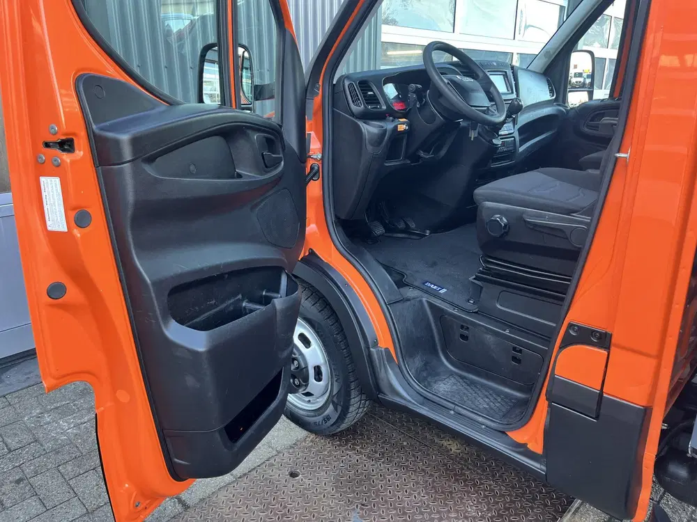 Iveco Daily 35C14 2.3 375 Laadklep 500kg Trekhaak 3500 uit 2019, foto 6