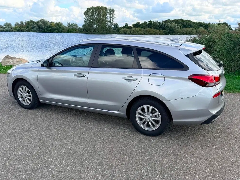 Hyundai i30 1.0 T-GDi MHEV Comfort uit 2023, foto 5