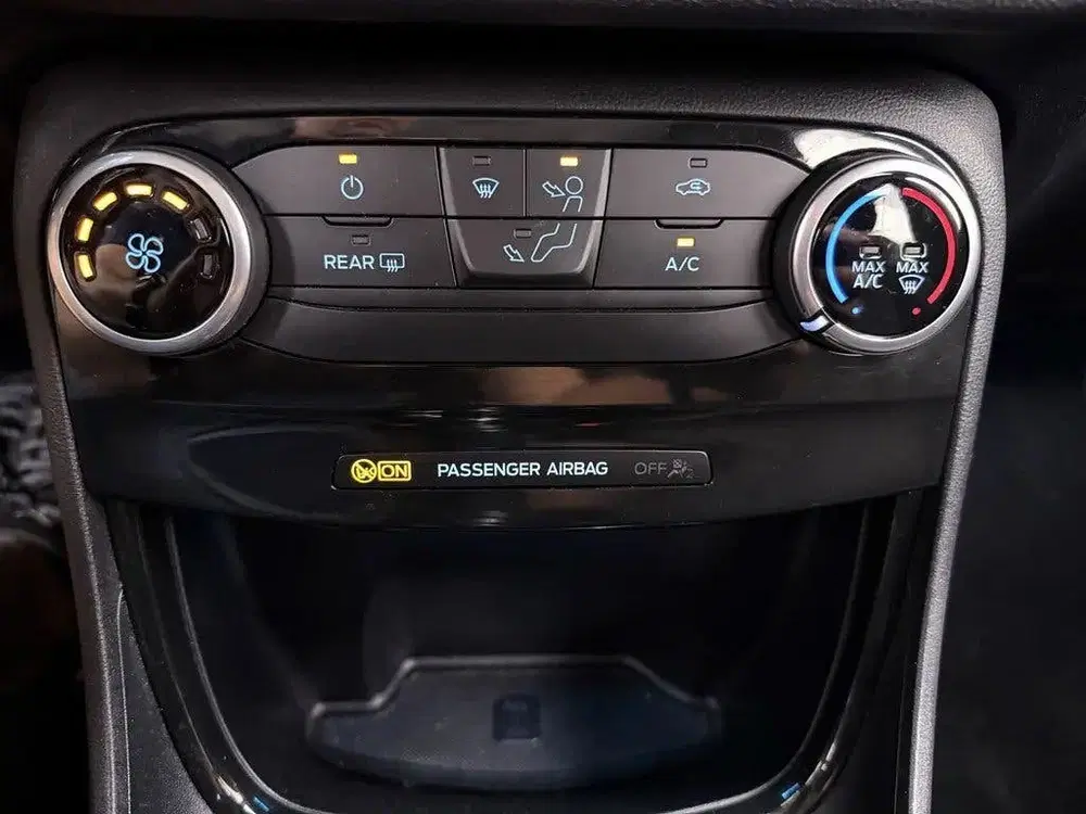 Ford Puma 1.0 EcoBoost Hybrid Titanium uit 2022, foto 11