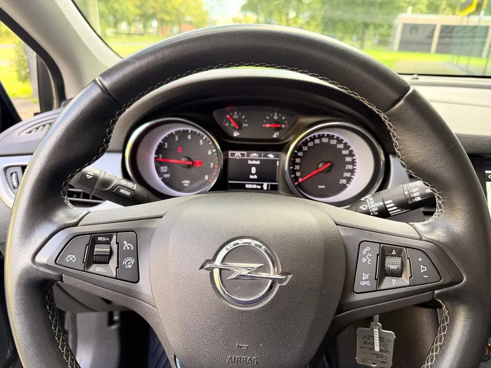 Opel Astra 1.0 Turbo 120 Jaar Edition uit 2019, foto 5