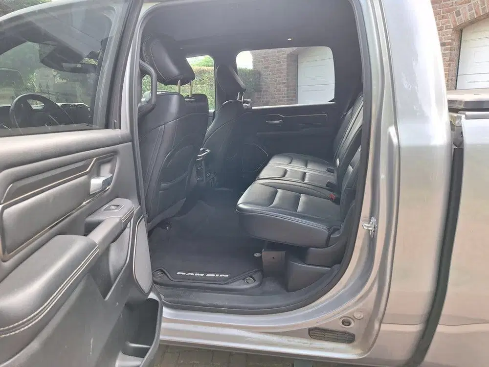 Dodge RAM 5.7 V8 4x4 Crew Cab Laramie uit 2020, foto 6