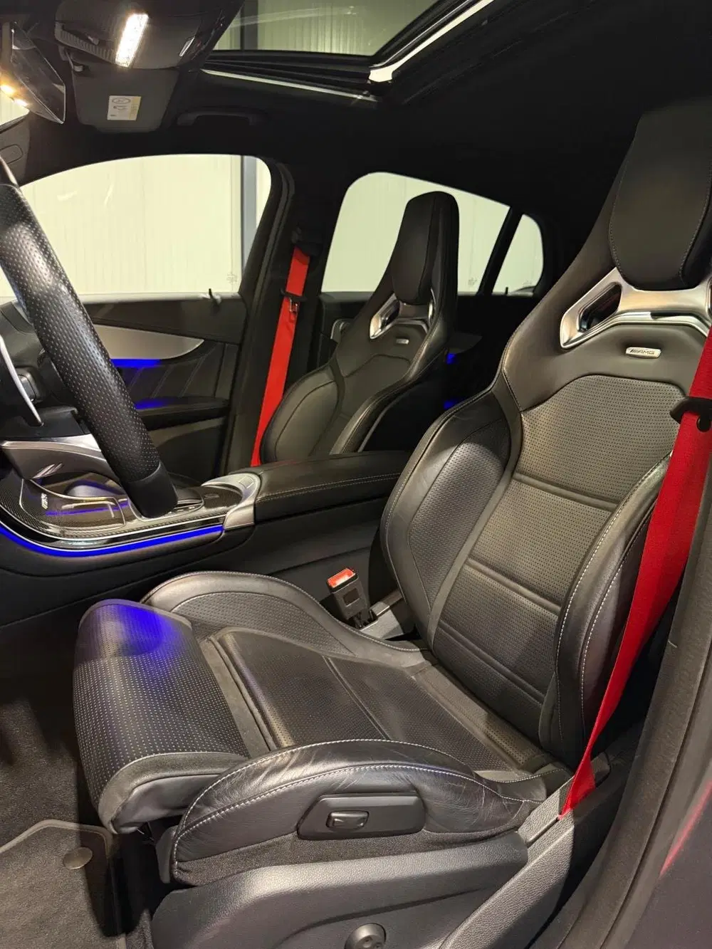 Mercedes-Benz GLC Mercedes GLC-Klasse Coupé AMG 63 4MATIC+ uit 2021, foto 14