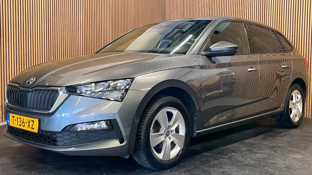 Skoda Scala 1.0 TSI Sport Business uit 2023, foto 4