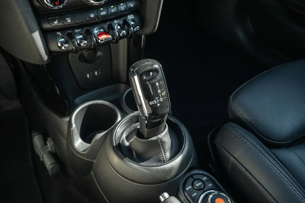 Mini Hatchback Cooper Automaat uit 2020, foto 14