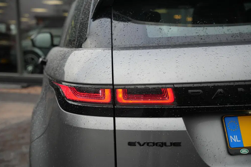 Land Rover Range Rover Evoque 2.0 P200 AWD R-Dynamic S Open uit 2020, foto 13