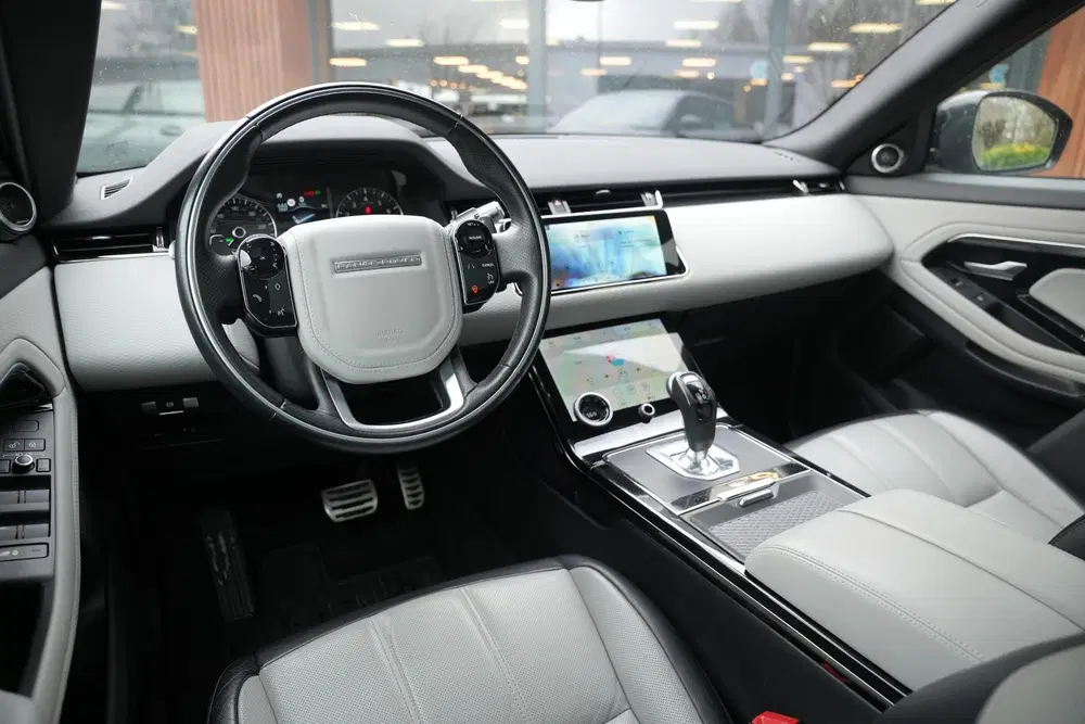 Land Rover Range Rover Evoque 2.0 P200 AWD R-Dynamic S Open uit 2020, foto 2