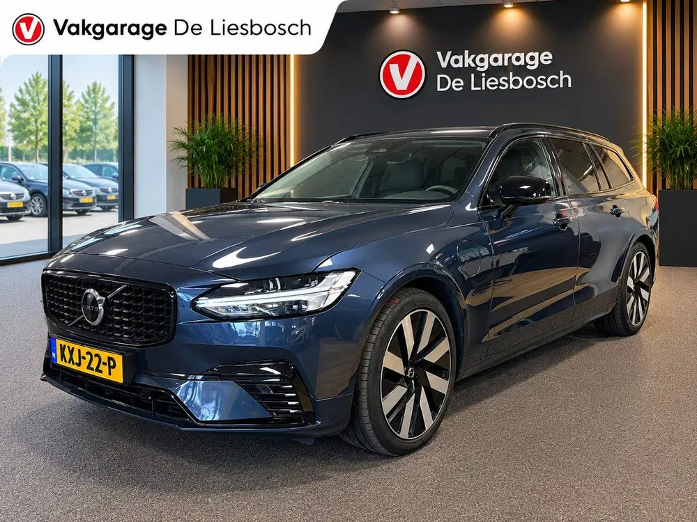 Volvo V90 2.0 T8 Plug-in hybrid AWD Ultimate Dark uit 2023