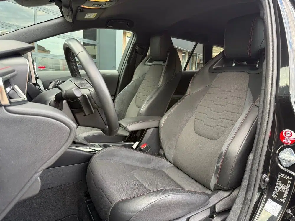 Toyota Corolla 2.0 Hybrid Executive N.A.P. uit 2019, foto 5