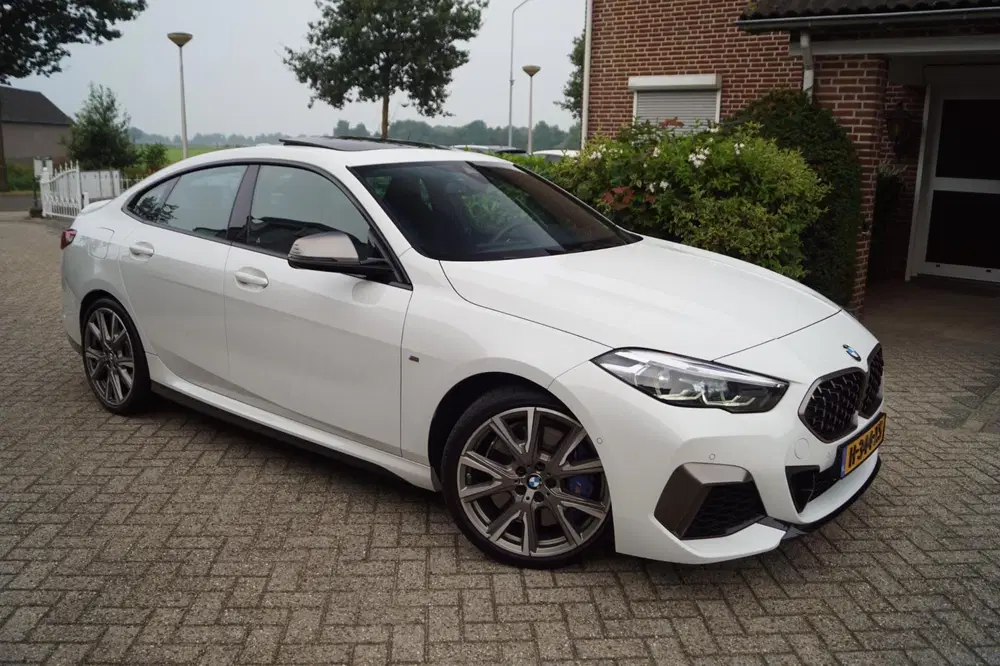 BMW 2-serie 2-serie Gran Coupé M235i xDrive High Execu uit 2020, foto 8