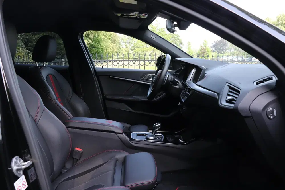 BMW 1-serie 128ti Executive uit 2021, foto 14