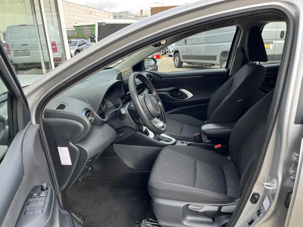 Toyota Yaris 1.5 Hybrid 115 Comfort uit 2025, foto 14