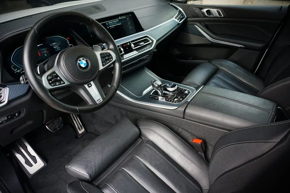 BMW X5 XDrive45e M-Sport Pano uit 2021, foto 12
