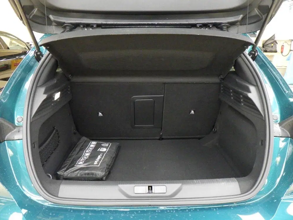 Peugeot 308 1.2 Hybrid 145 e-DCS6 GT Leder Alcantara uit 2025, foto 8