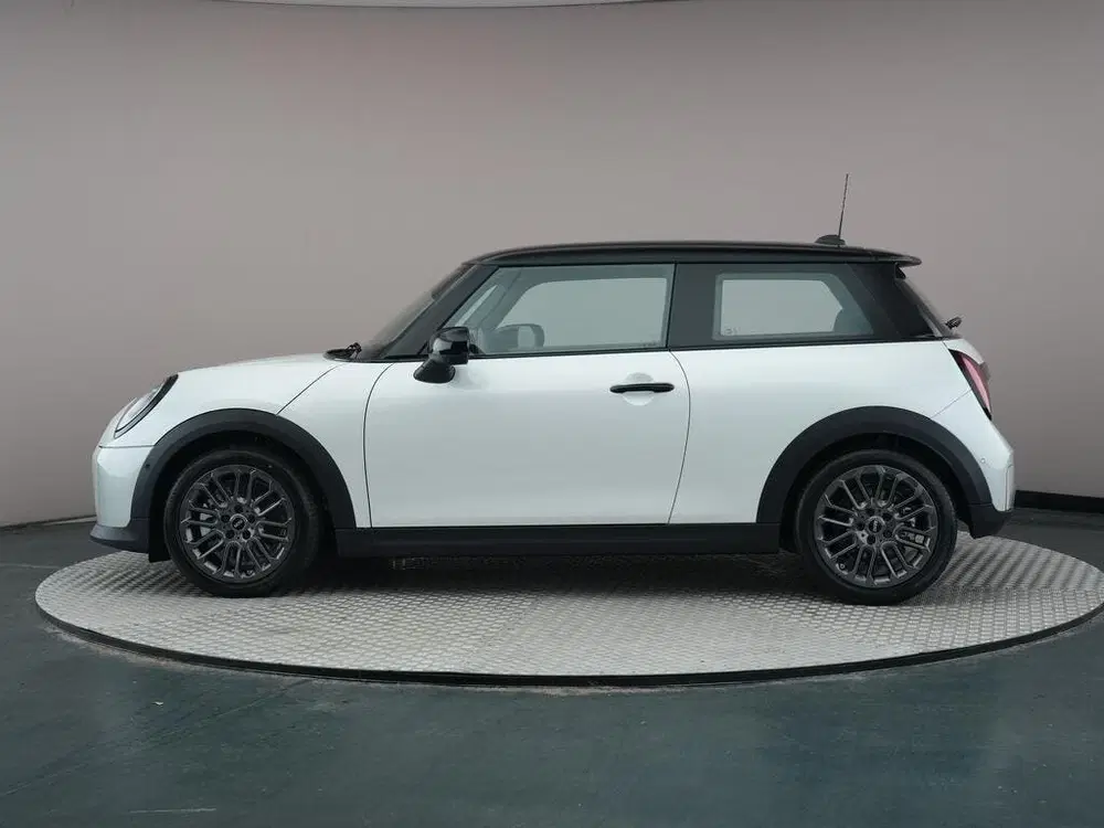 Mini Hatchback Cooper C Automaat uit 2026, foto 11