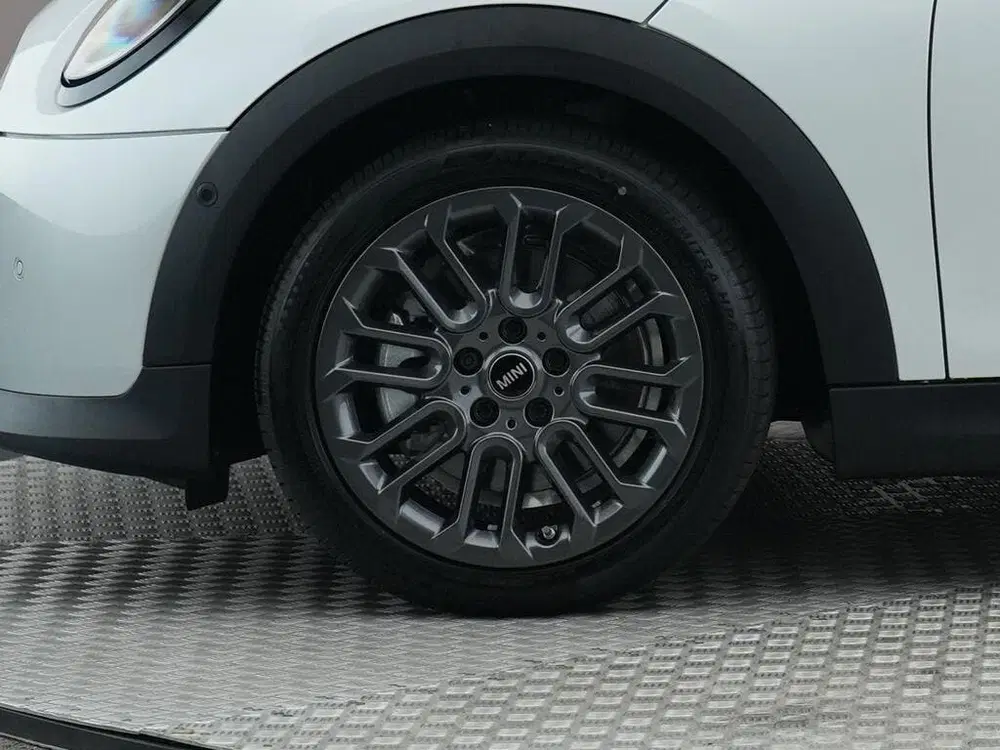 Mini Hatchback Cooper C Automaat uit 2026, foto 4