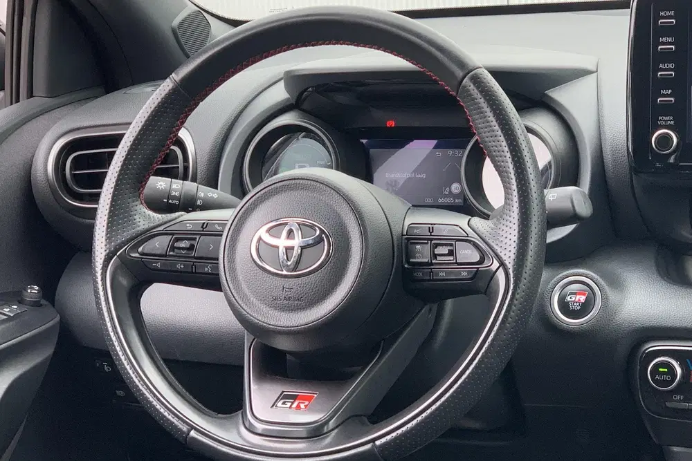 Toyota Yaris 1.5 Hybrid GR Sport uit 2023, foto 10