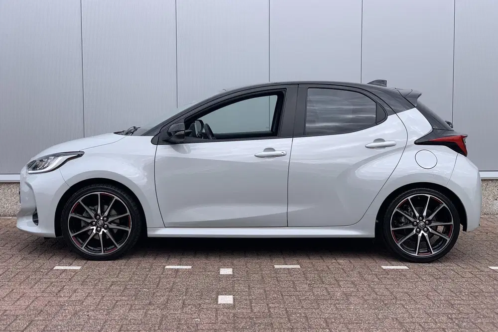 Toyota Yaris 1.5 Hybrid GR Sport uit 2023, foto 4