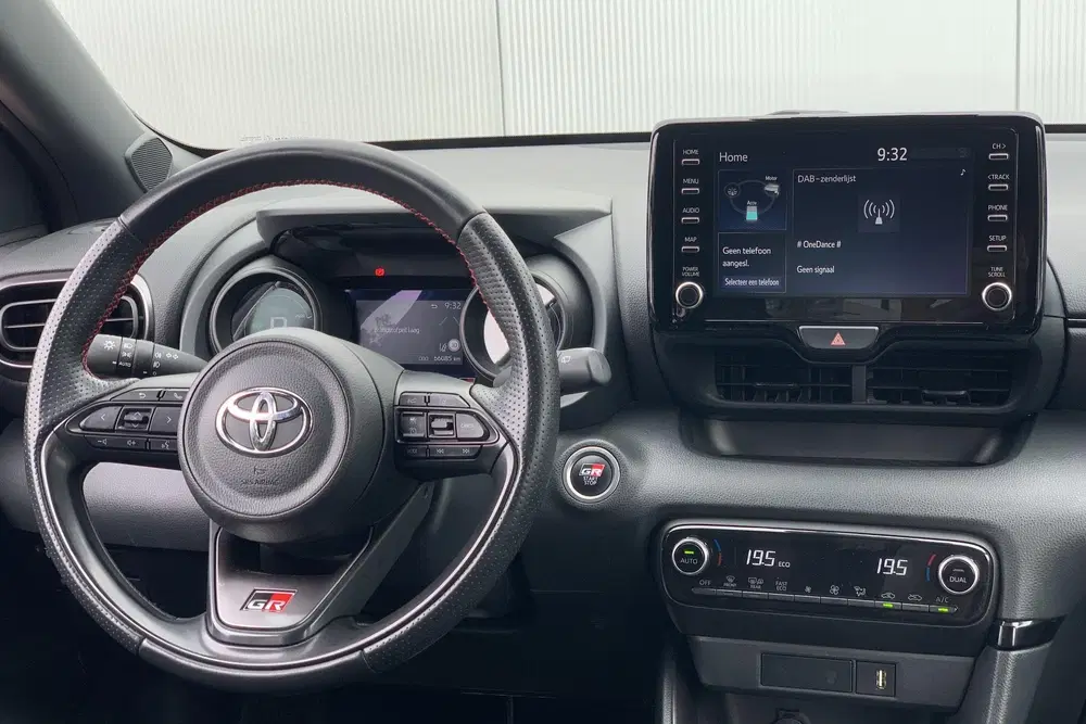 Toyota Yaris 1.5 Hybrid GR Sport uit 2023, foto 9
