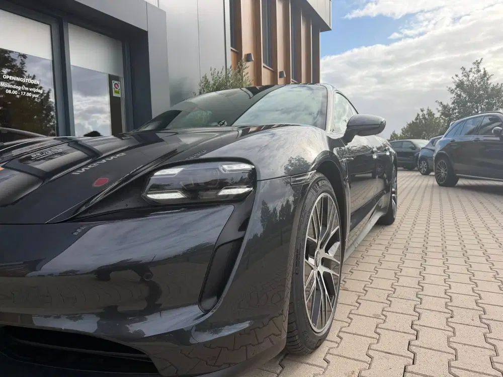 Porsche Taycan Performance 84 kWh l pano l bose l 360 cam uit 2022, foto 10