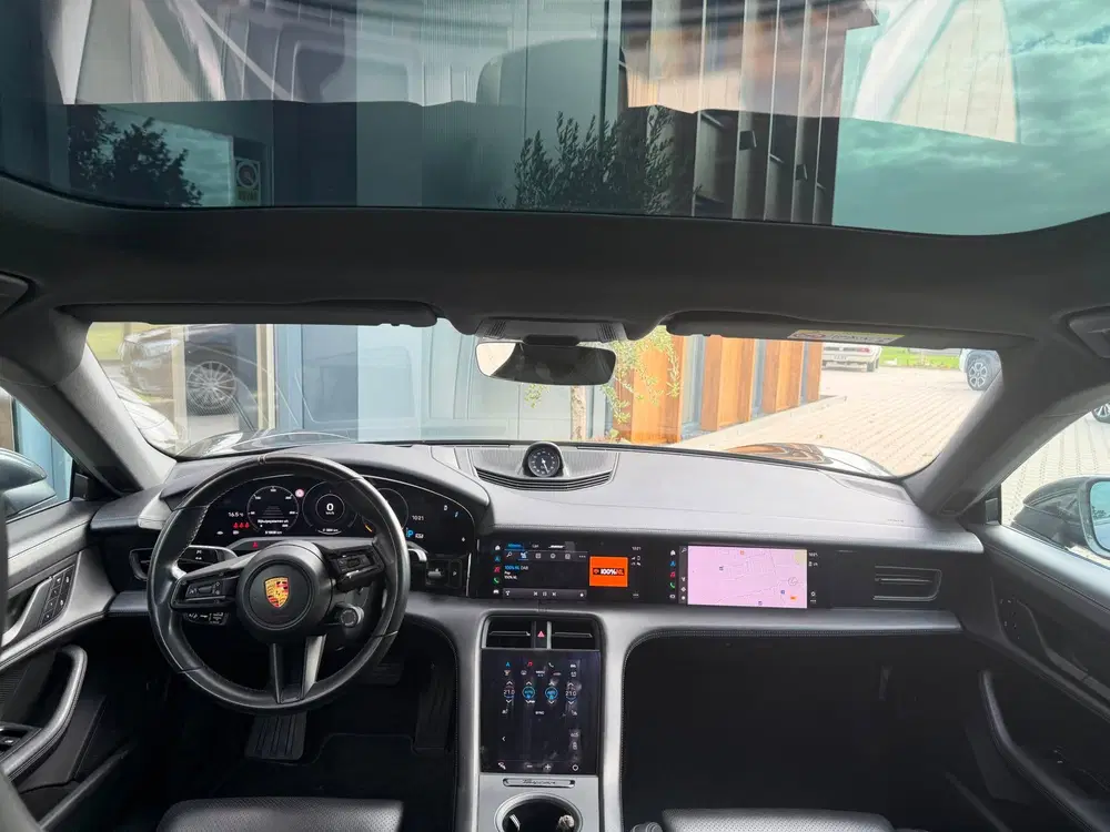 Porsche Taycan Performance 84 kWh l pano l bose l 360 cam uit 2022, foto 3