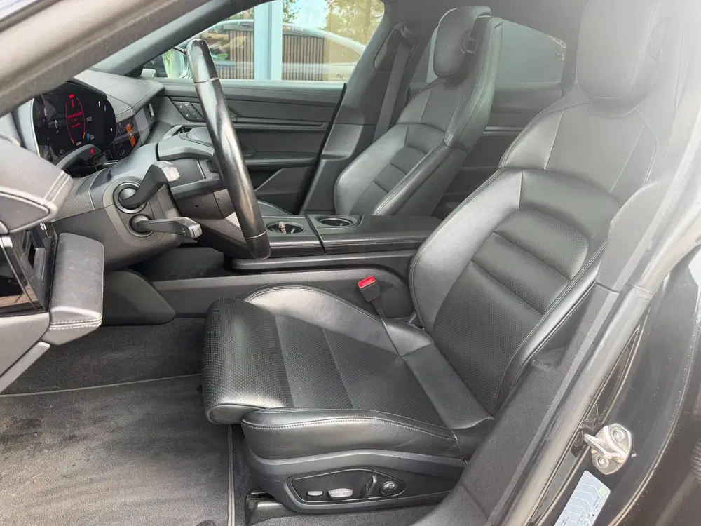 Porsche Taycan Performance 84 kWh l pano l bose l 360 cam uit 2022, foto 6