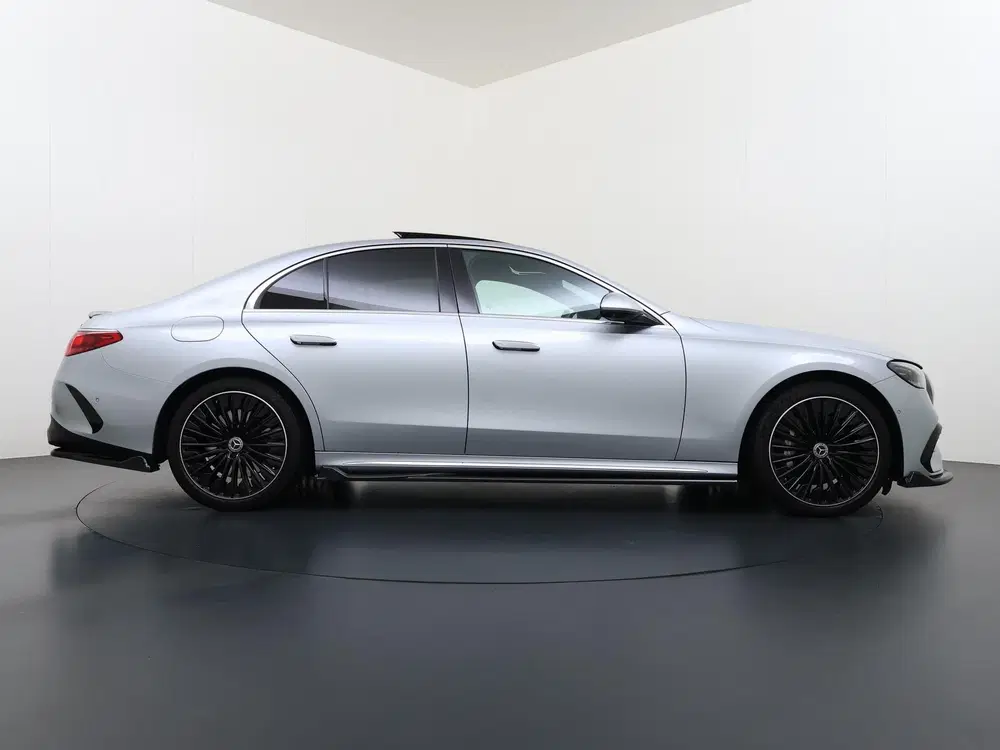 Mercedes-Benz E-Klasse 400 e 4MATIC AMG Line Wegklapbare tre uit 2024, foto 10
