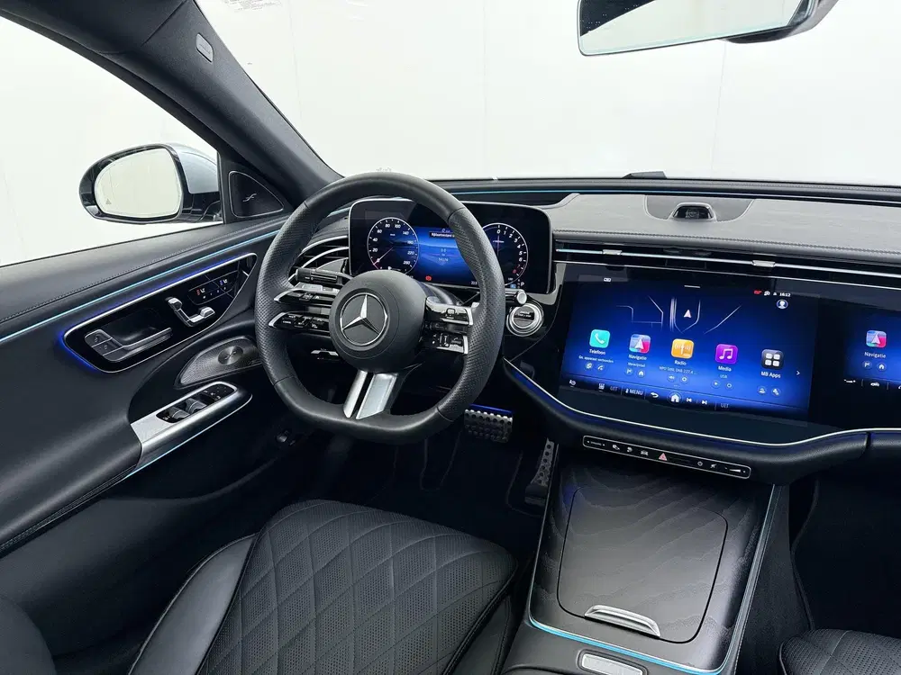 Mercedes-Benz E-Klasse 400 e 4MATIC AMG Line Wegklapbare tre uit 2024, foto 11