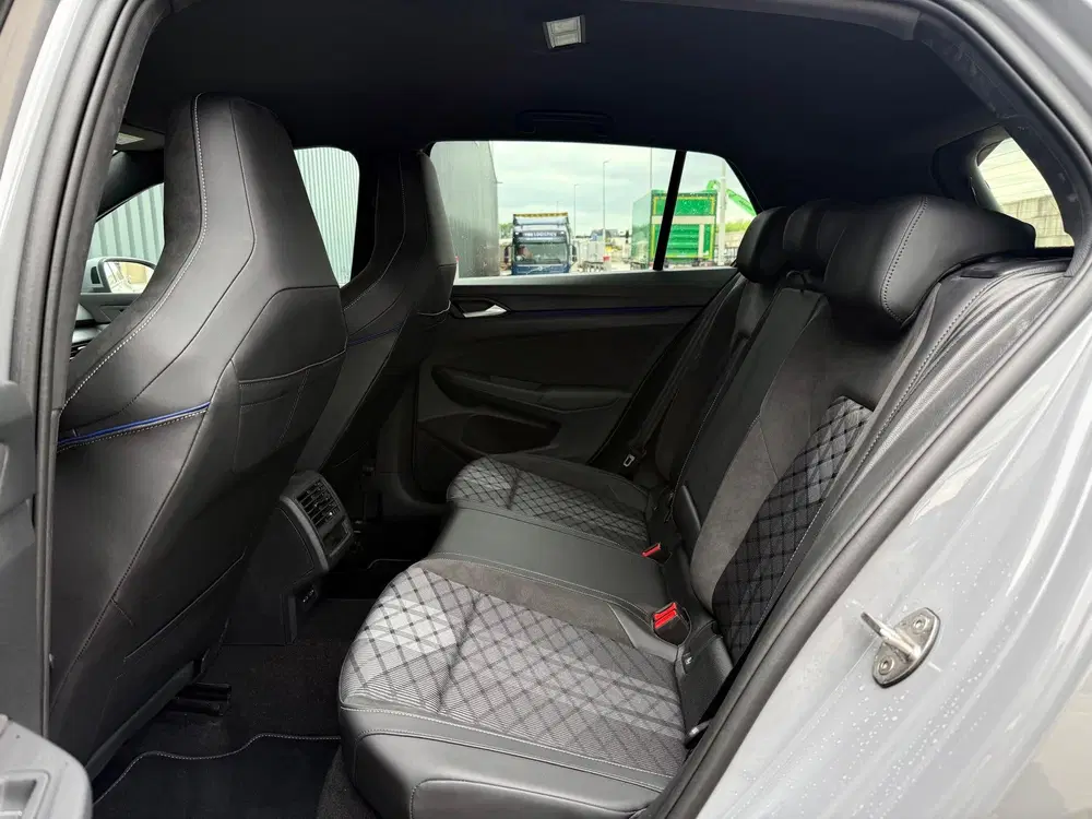 Volkswagen Golf 8.5 DSG 1.5 eTSI R-Line Edition Incl BTW L uit 2025, foto 12
