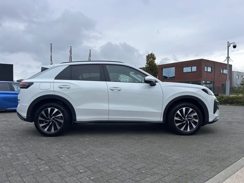Volkswagen T-Roc 1.5 eTsi Life uit 2026, foto 6