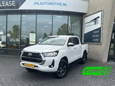 Toyota Hilux 2.4 D-4D*4X4*ACC*HAAK*CAM*ECC*TEL*3500KG*I uit 2021