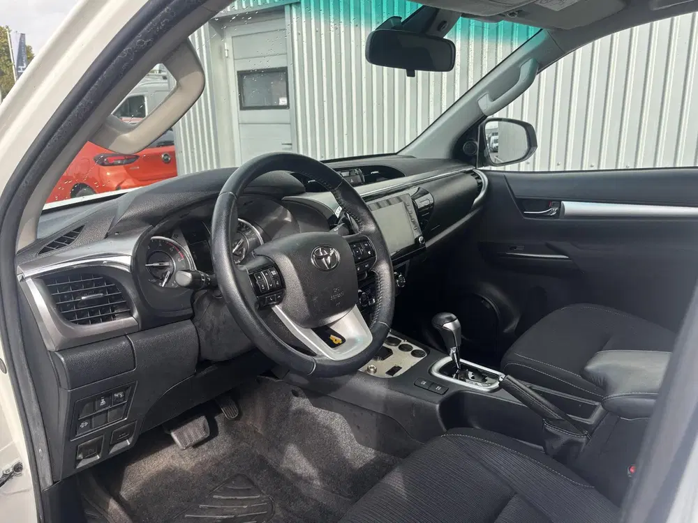 Toyota Hilux 2.4 D-4D*4X4*ACC*HAAK*CAM*ECC*TEL*3500KG*I uit 2021, foto 3