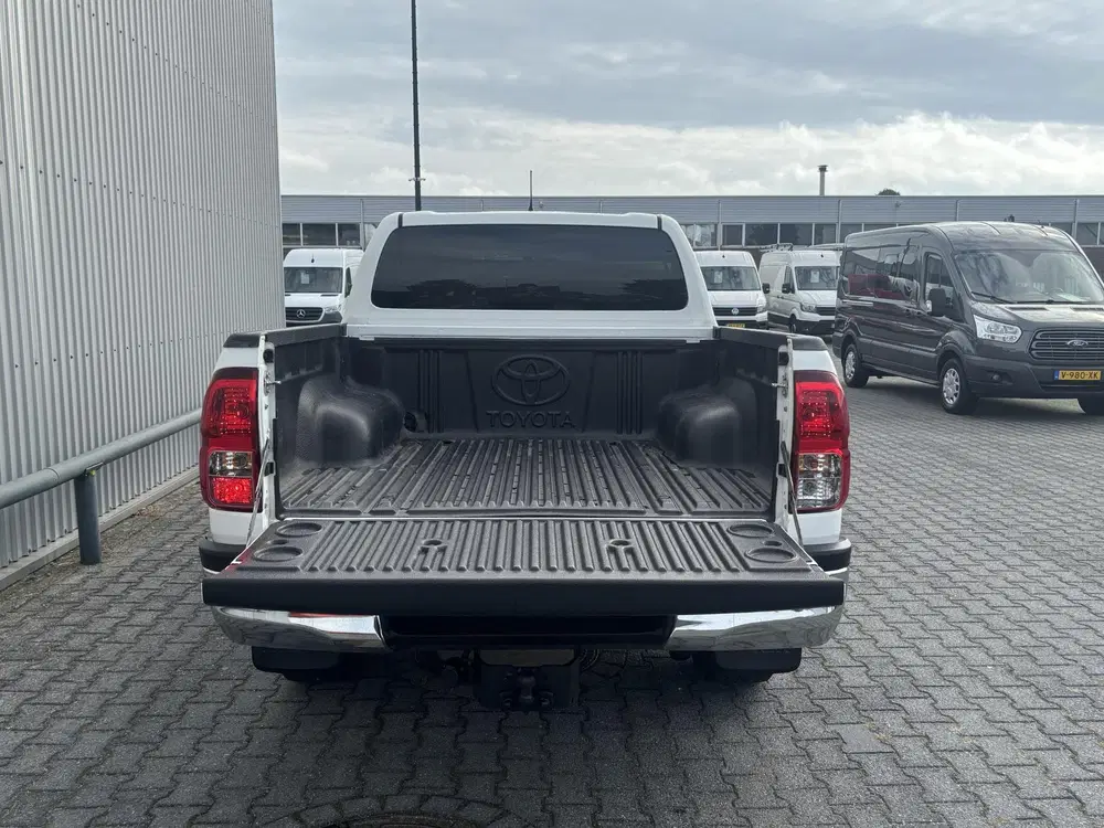 Toyota Hilux 2.4 D-4D*4X4*ACC*HAAK*CAM*ECC*TEL*3500KG*I uit 2021, foto 5