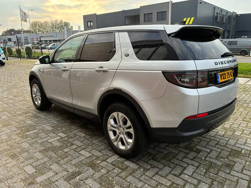 Land Rover Discovery Sport 2.0 D 165PK R-Dynamic aut 4x4 uit 2021, foto 6