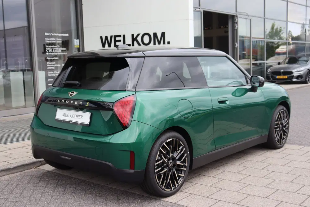 Mini Hatchback Cooper SE uit 2026, foto 10