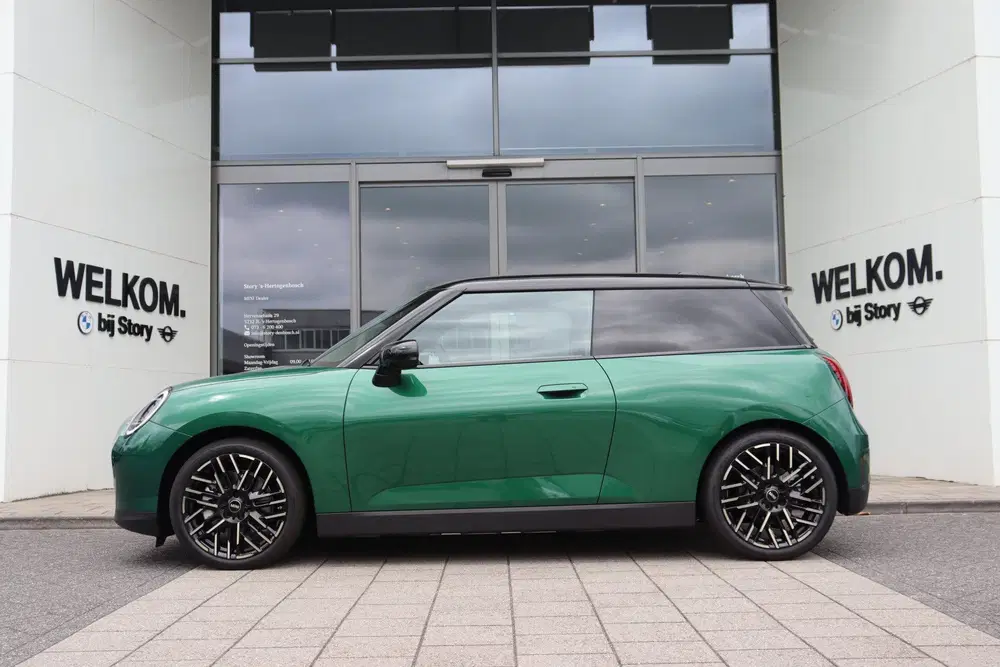 Mini Hatchback Cooper SE uit 2026, foto 4