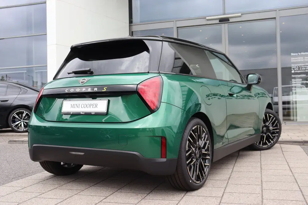 Mini Hatchback Cooper SE uit 2026, foto 7