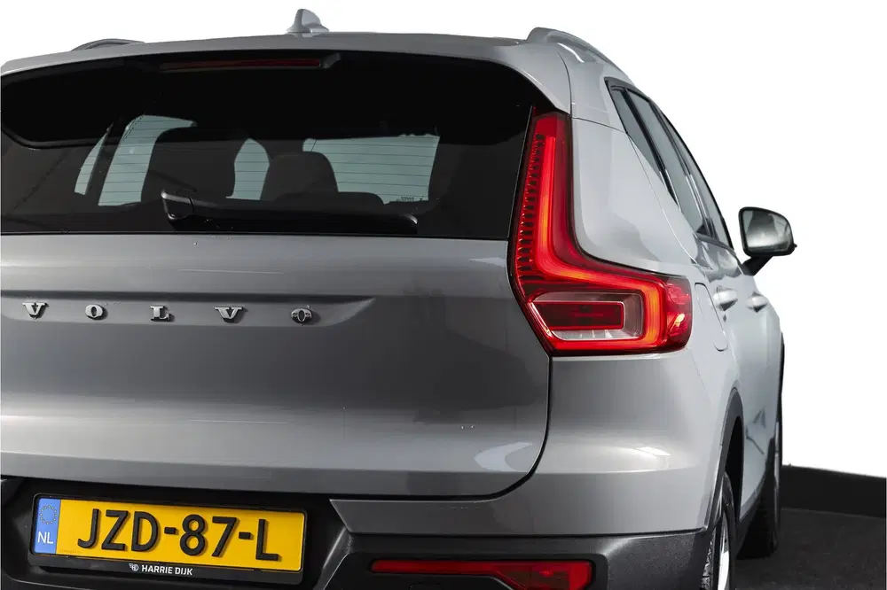 Volvo XC40 2.0 B3 165 PK Core uit 2023, foto 12