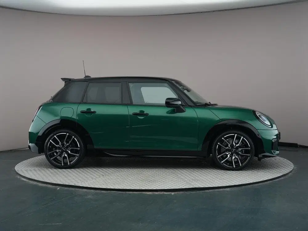 Mini Hatchback Cooper C Automaat uit 2025, foto 7