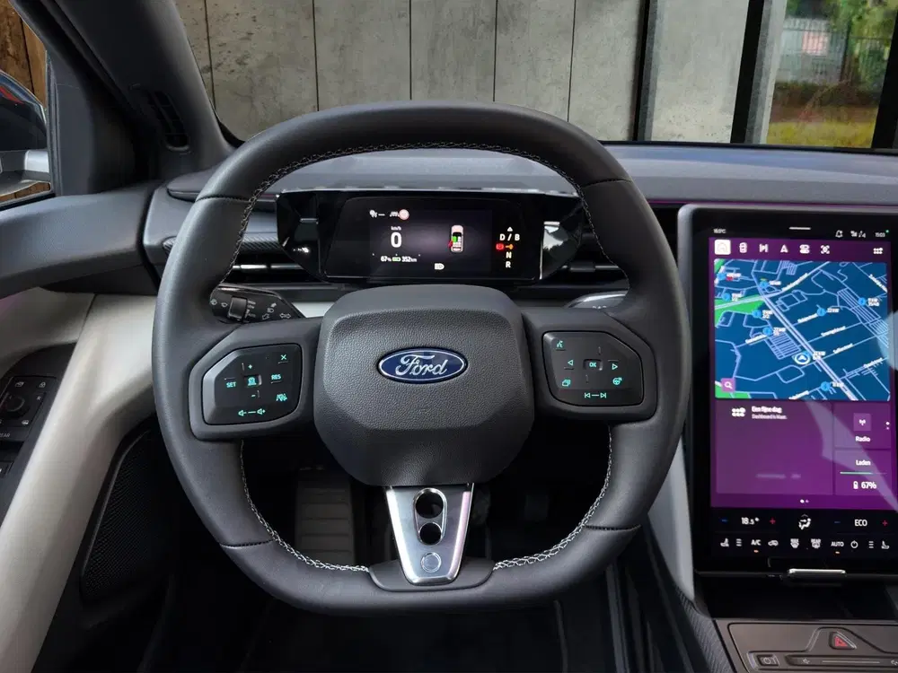 Ford Capri Premium Extended Range RWD 79 kWh uit 2026, foto 6