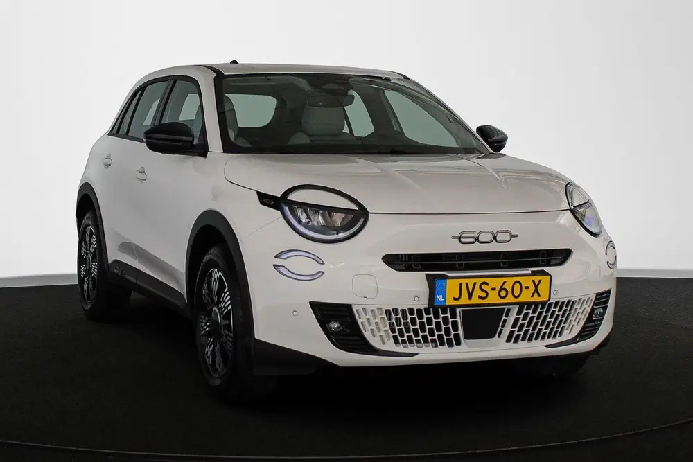 Fiat 600 1.2 Hybrid Icon Stoelverwarming Camera Key uit 2026, foto 2