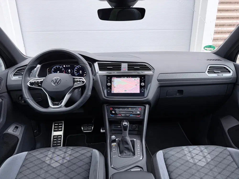 Volkswagen Tiguan 1.5 TSI R-Line Pano uit 2023, foto 10