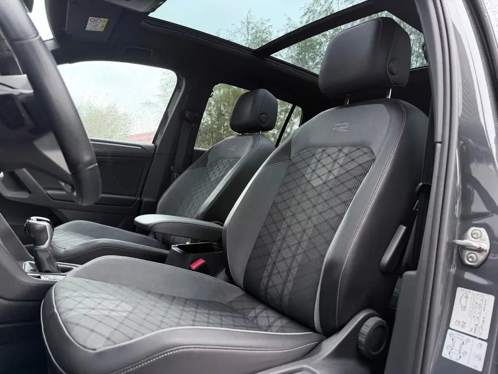 Volkswagen Tiguan 1.5 TSI R-Line Pano uit 2023, foto 11